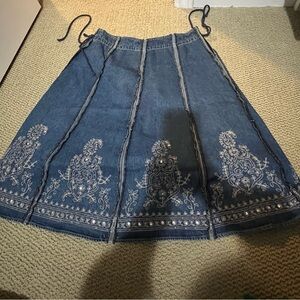 Anne Carson Blue Embroidered A-Line Skirt